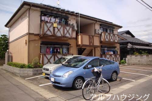 リバーヒルズの外観