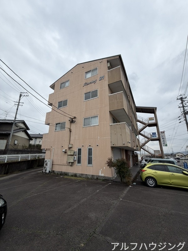 ライジング２１の外観