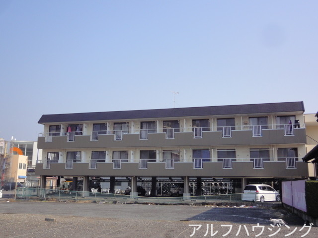 シャンポール森山の外観