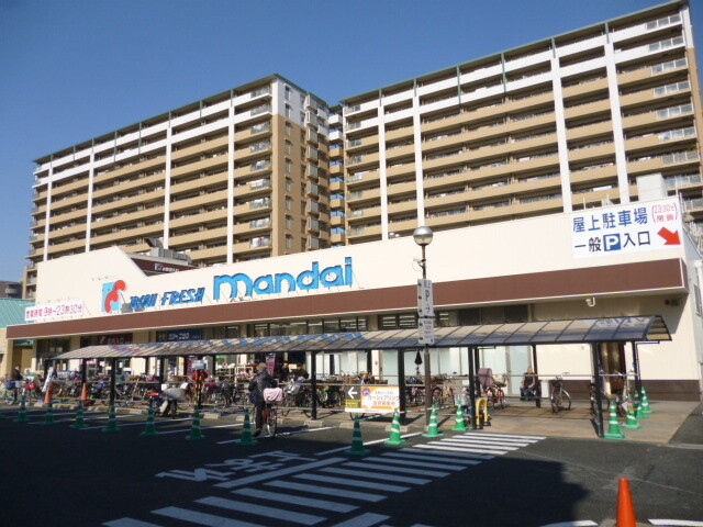万代鶴見店