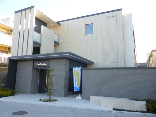 Ｐａｒｖｉｓ　Ｆｌｏｒａ　Ｔｓｕｒｕｍｉ（パルヴィフローラツルミ）