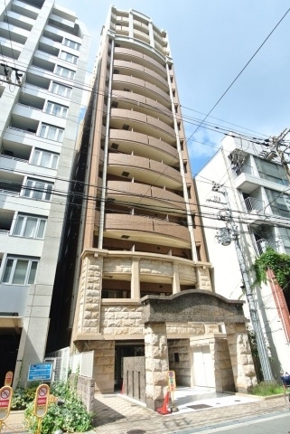 プレサンス本町プライムの外観