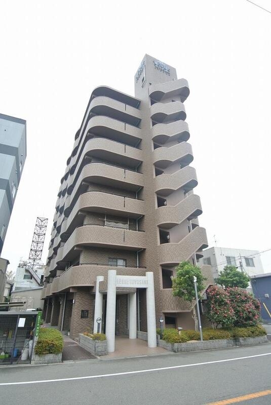 リーガル豊崎の外観