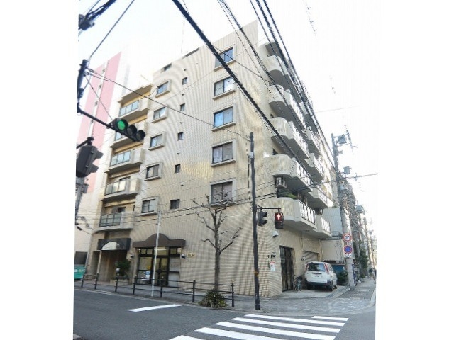ストークカーサ辰田の外観