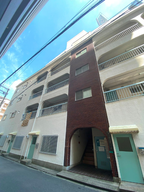 新大阪土井コーポの外観