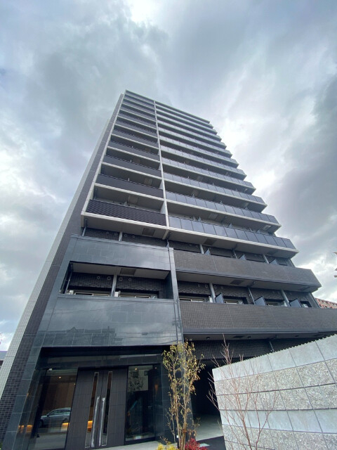 プレサンス東三国エンブレイスの外観