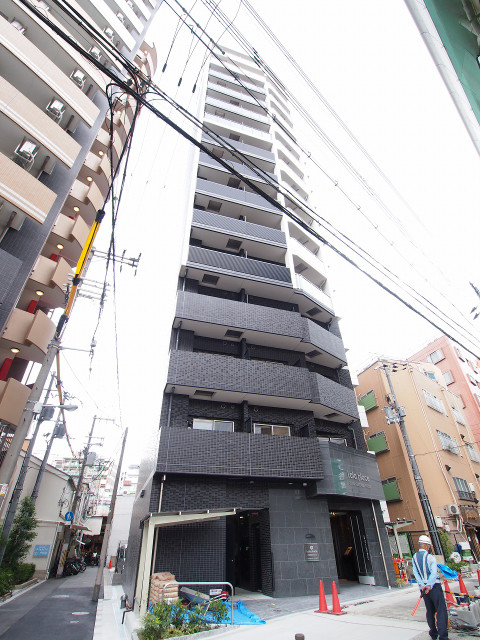 ララプレイス大阪福島プレッソの外観