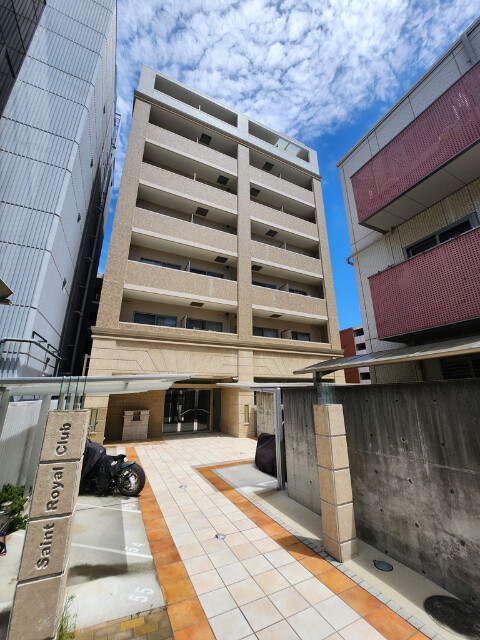 セントロイヤルクラブ新大阪の外観