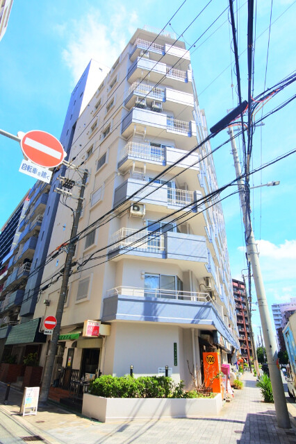 新大阪ハイツの外観