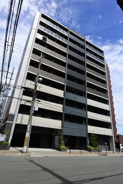 メインステージ新大阪の外観