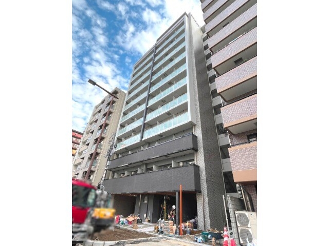エスリード新大阪ラヴァーグの外観