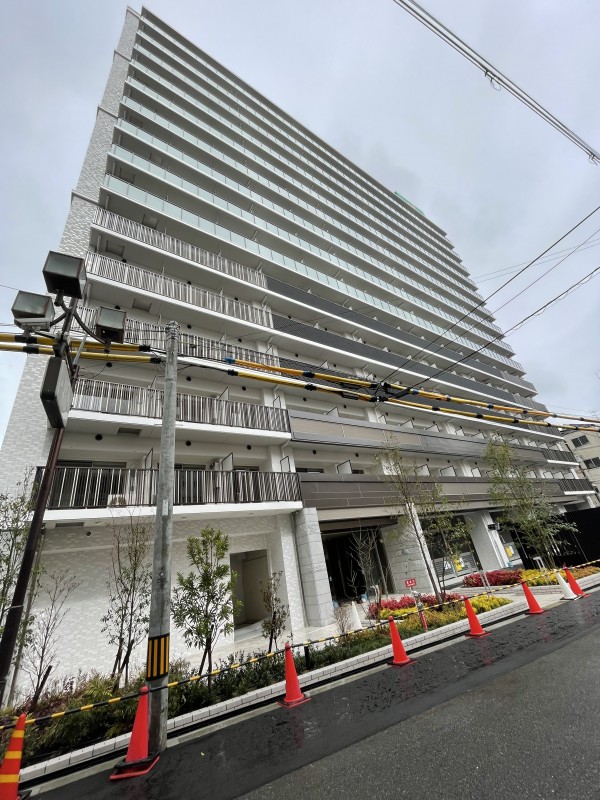 スプランディッド十三本町の外観