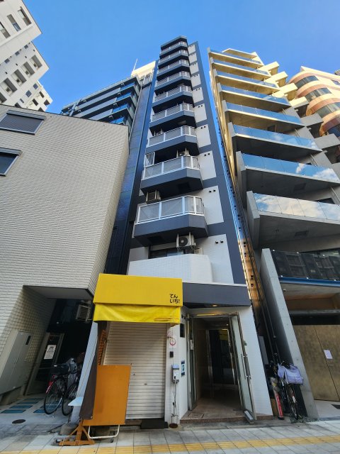 アール南森町