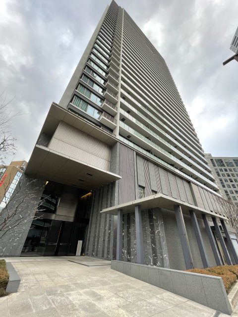 ザ・セントラルマークタワーの外観
