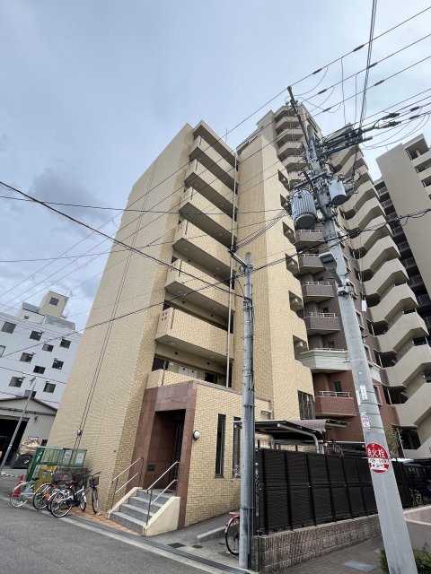 シャルマンフジ天神橋リバーサイドの外観
