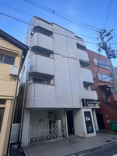 ロイヤル西梅田の外観