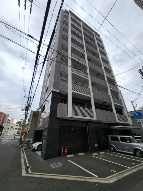 セレーナコンフォルト天神橋の外観