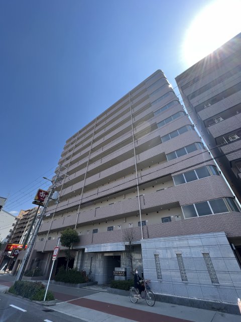 日生ロイヤル塚本の外観
