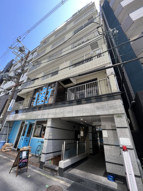 東梅田レジデンス小島の外観