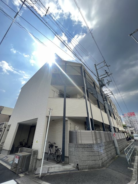 ノイヴェル柏里の外観
