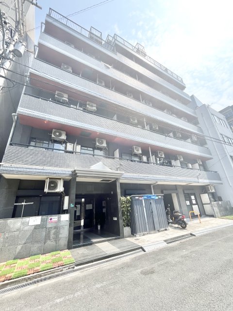 クオーレ十三東の外観