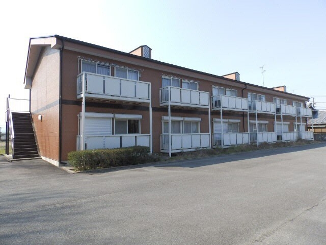 Ｓｕｒｐｌｕｓ　ＴＷＯ　コーポラス戸木の外観