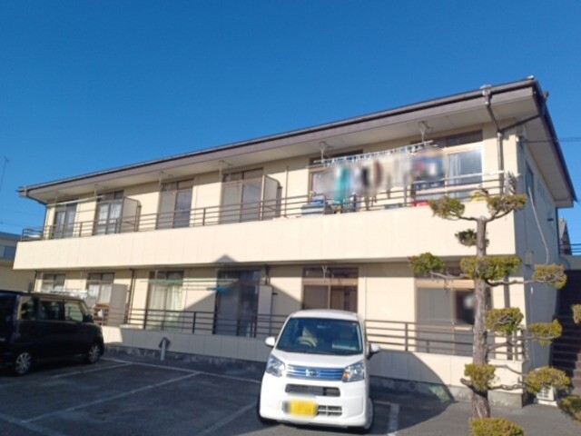 津高東ハイツの外観