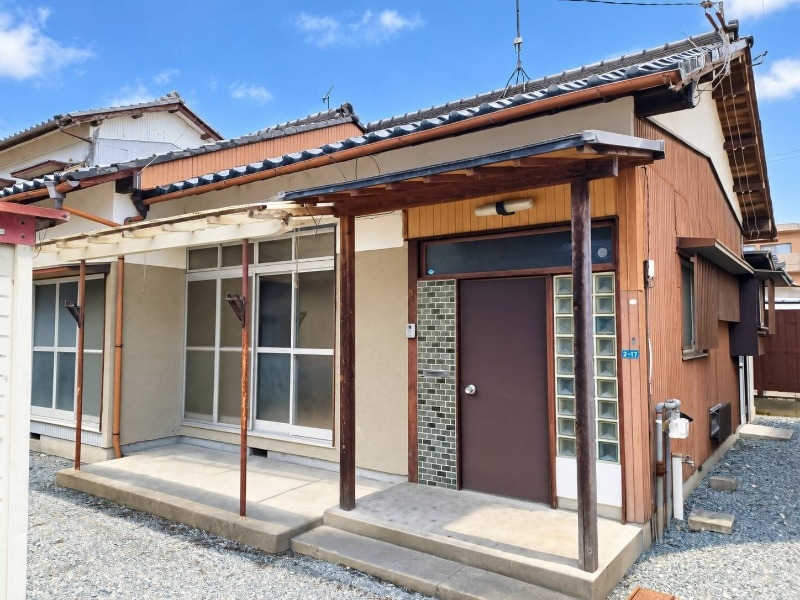 新町２丁目貸家