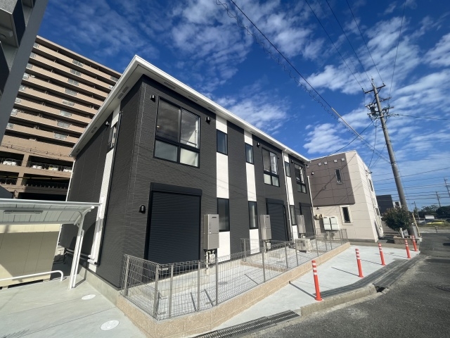 ラフレイズ久居の外観