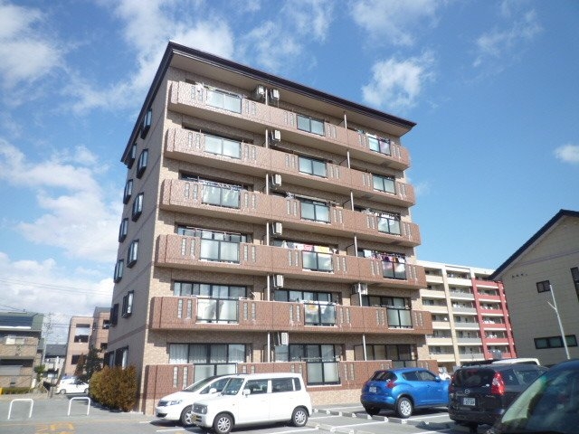 中川ファーストマンションⅥの外観