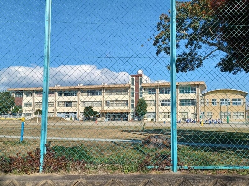 松阪市立中川小学校 松阪市立中川小学校