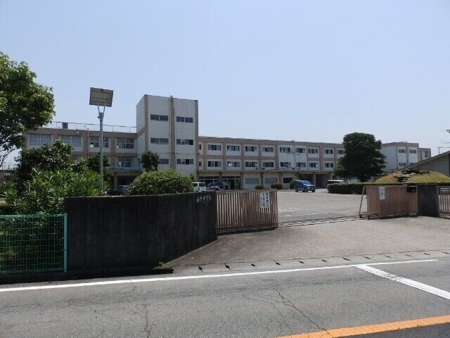 松阪市立嬉野中学校 松阪市立嬉野中学校