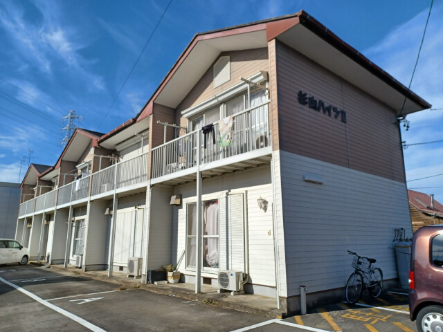 ソレイユガーデン高茶屋の外観