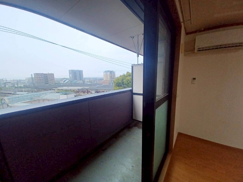 バルコニー バルコニー