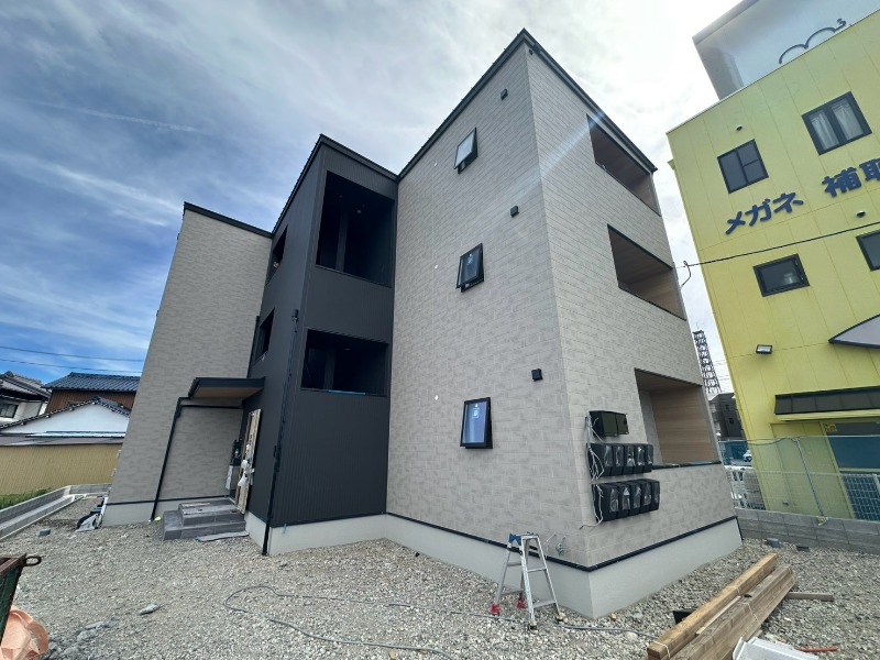 ＡＫＡＴＳＵＫＩ　ＲＥＳＩＤＥＮＣＥ　久居野村