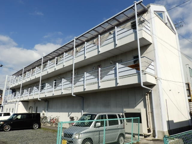 グリーンパーク一栄の外観