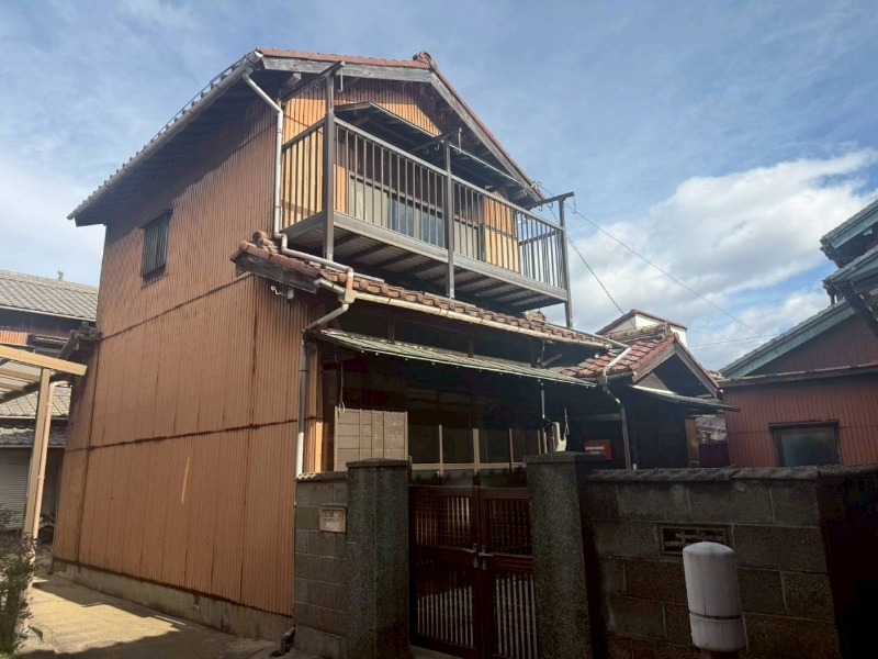 四日市市塩浜町戸建ての外観