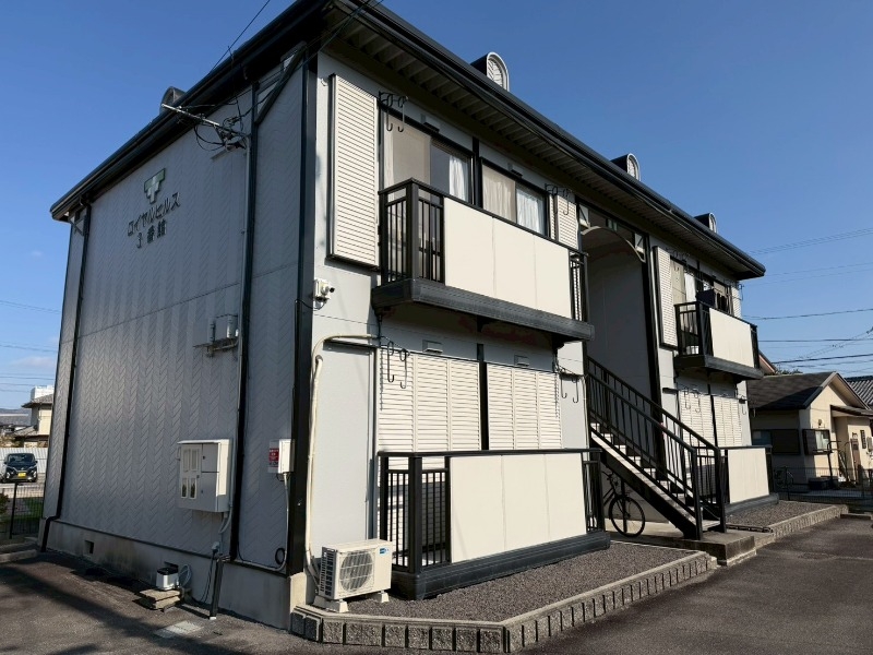 ロイヤルヒルズ　Ⅲ棟の外観