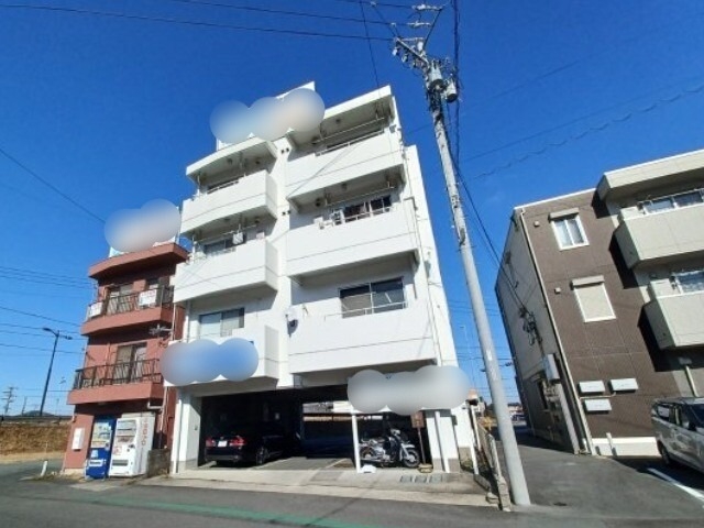 伊勢ビルの外観