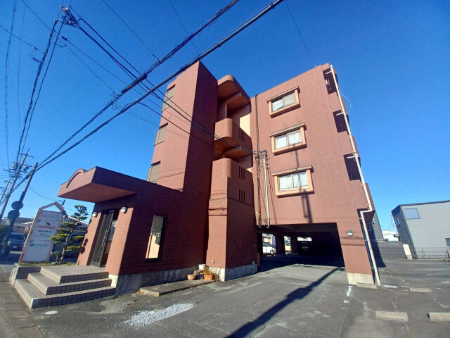 ワールドパレスの外観