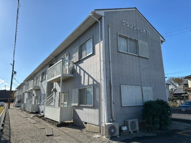 グランシャリオＢ棟の外観