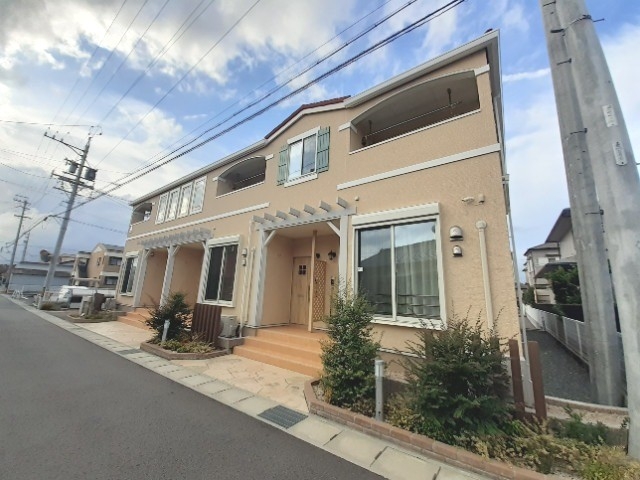 ココエミール　Ａ