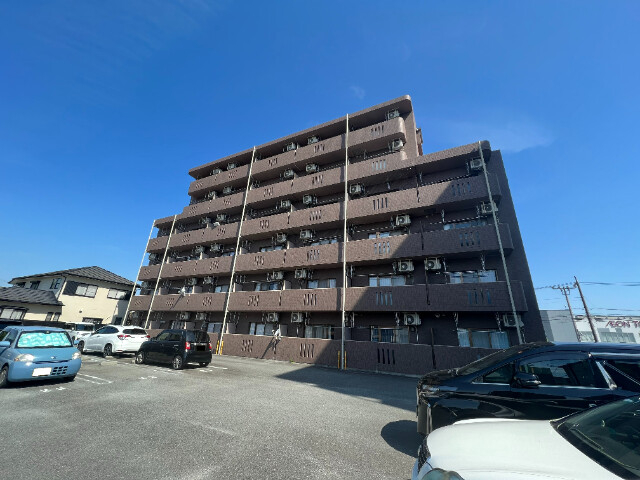アーバンヒルズ城山２号館の外観