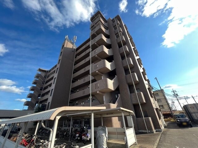 アーバンヒルズ城山の外観