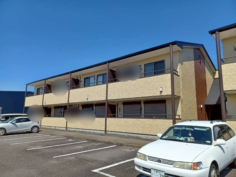 シャルマン・ドミールＢの外観