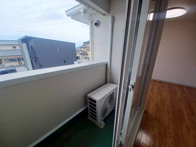 バルコニー バルコニー