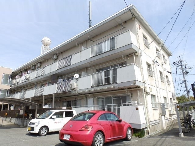 勢田パークマンションＢ棟の外観