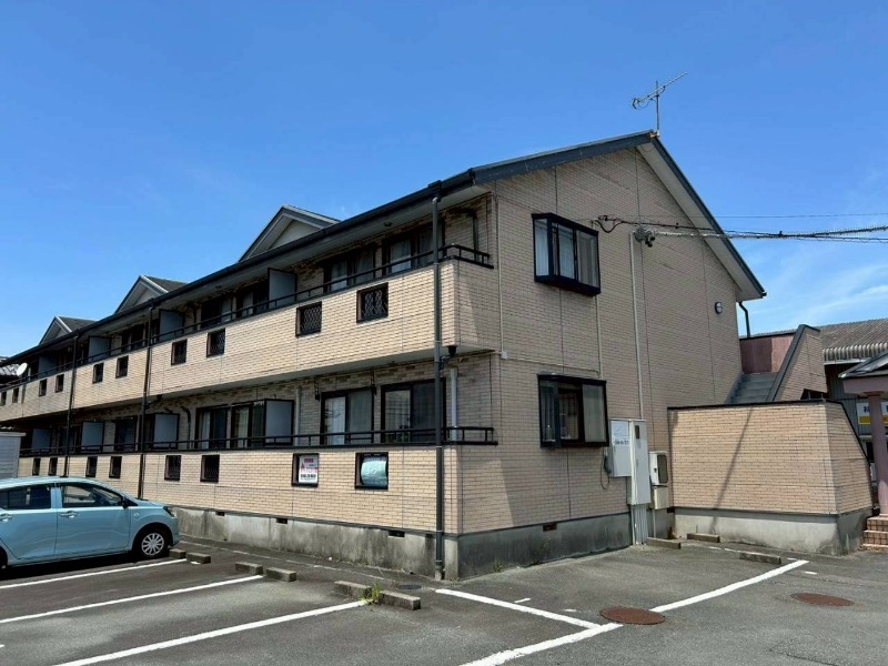 エクセレント山宝の外観