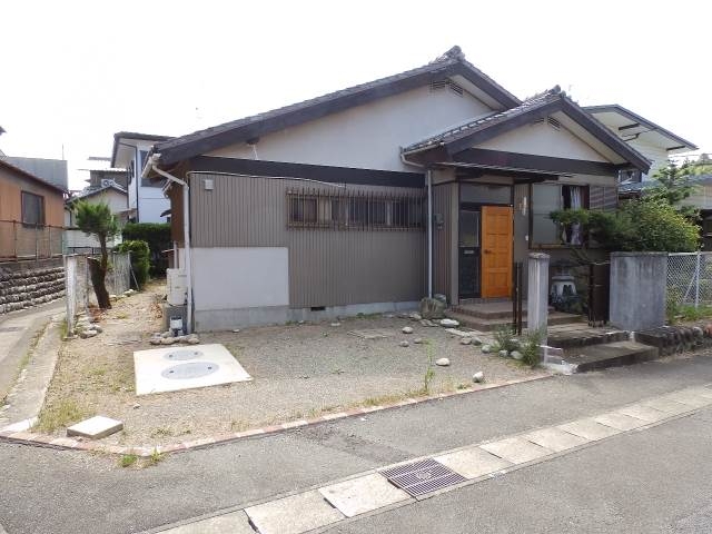 古市町貸家の外観
