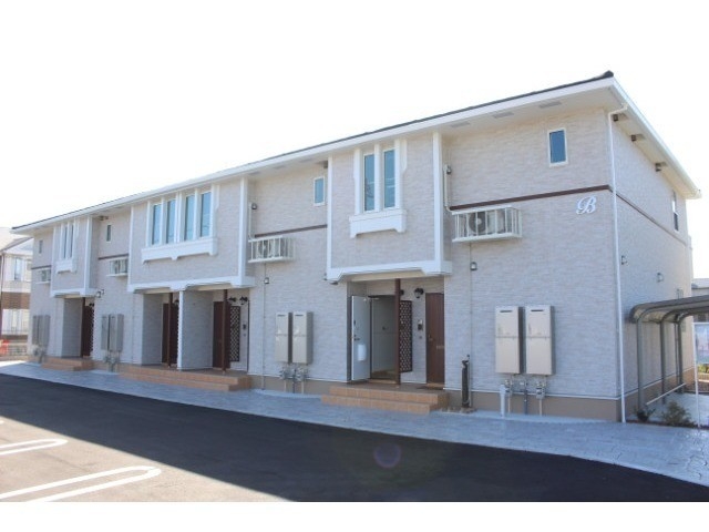 フェリーチェ　トレ　Ｂ